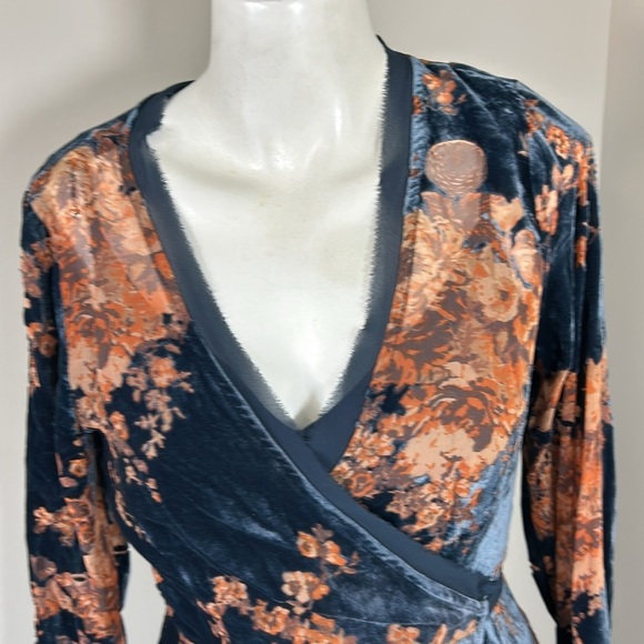 Anthropologie Eri and Ali Enya Velvet Burnout Wrap Dress Navy Blue Sz S NEW - Picture 5 of 14